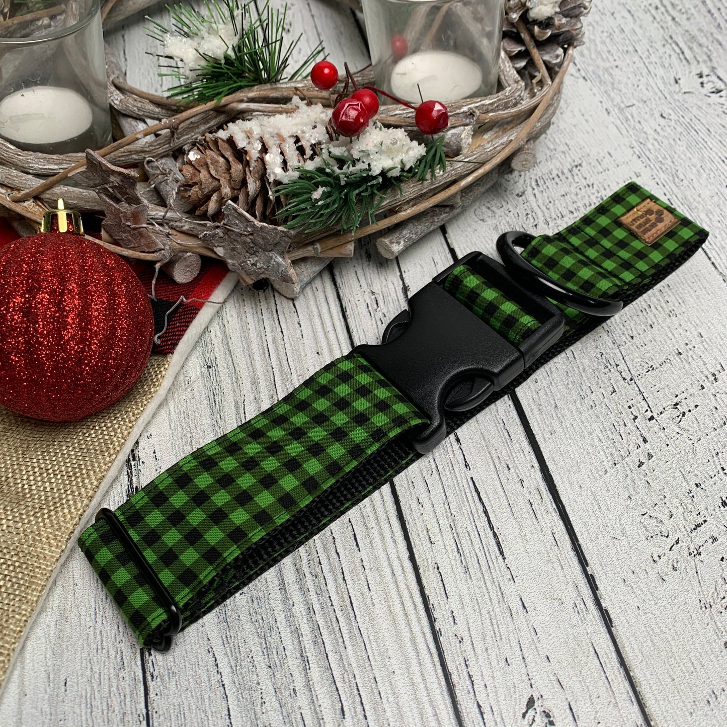 Cooper Cabin Plaid Collar