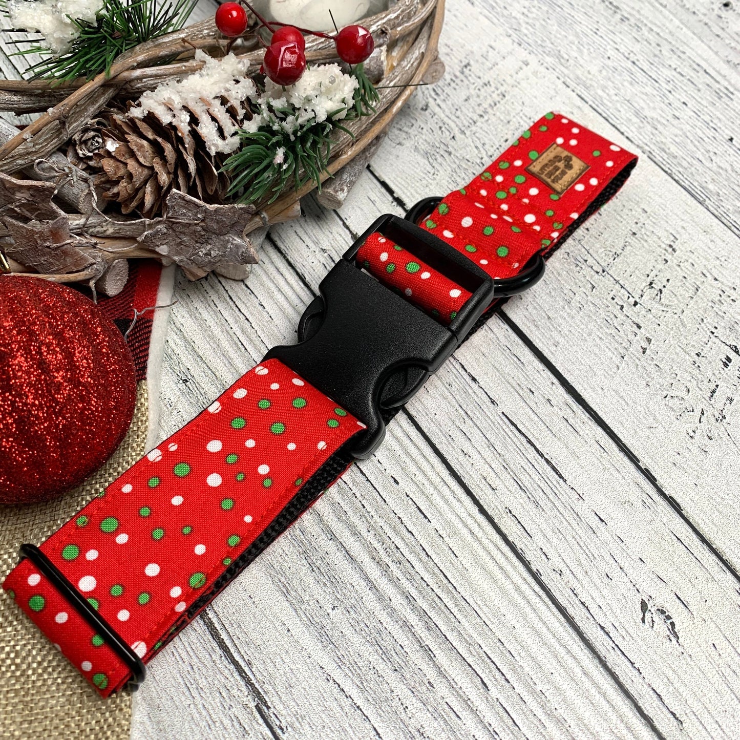 Ellie Elves Collar