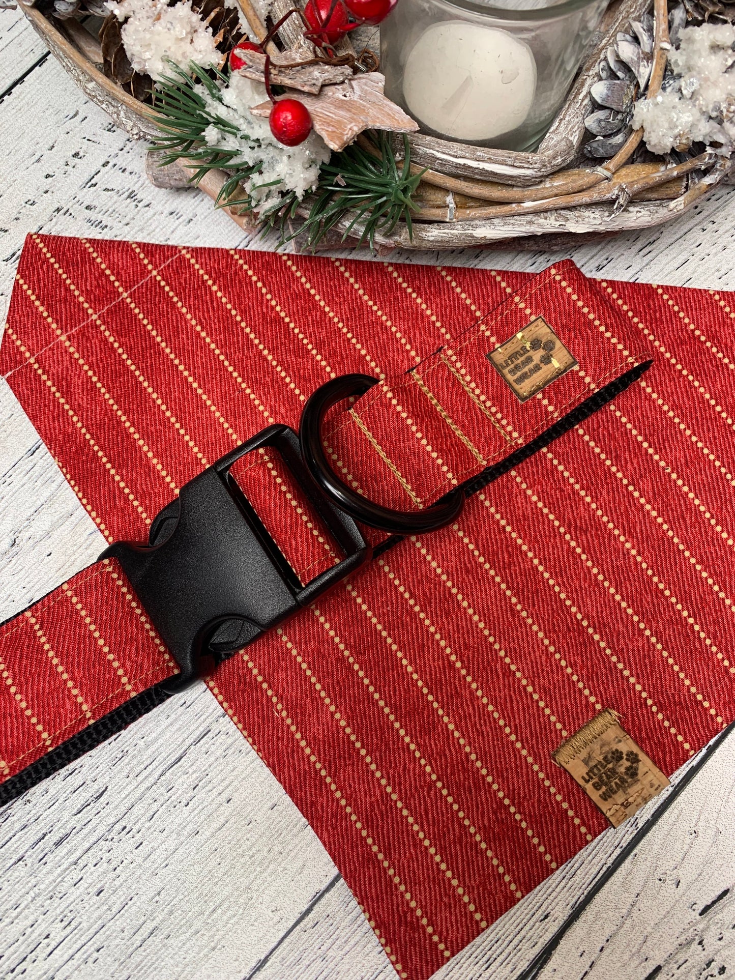 Henry Holiday Collar