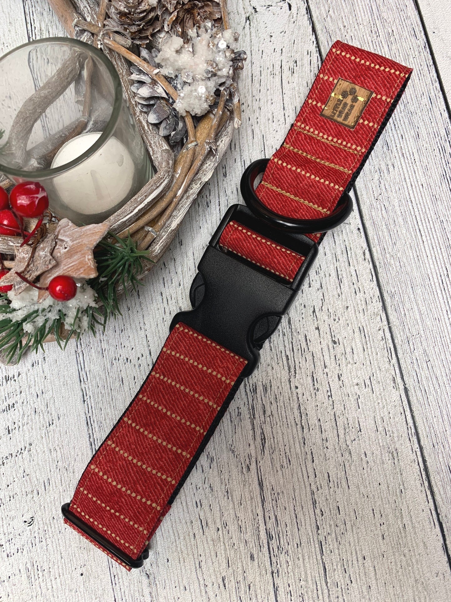 Henry Holiday Collar