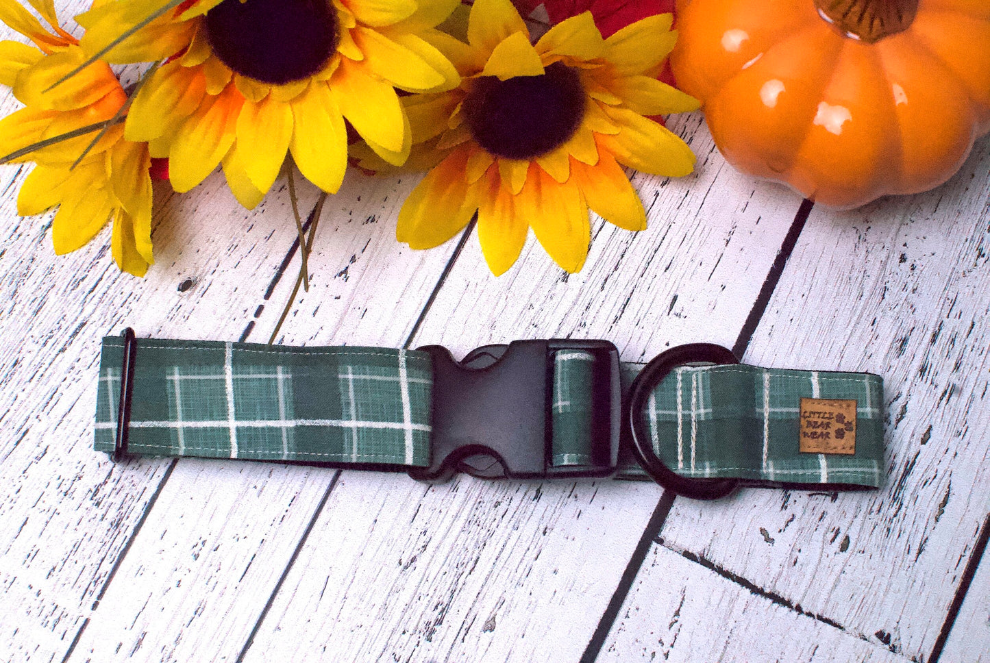 Juniper Plaid Collar