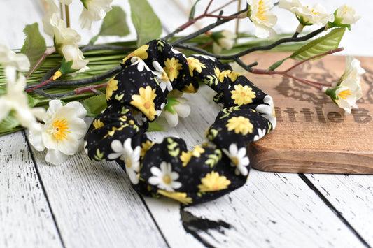 Bonnie Bouquet Scrunchie