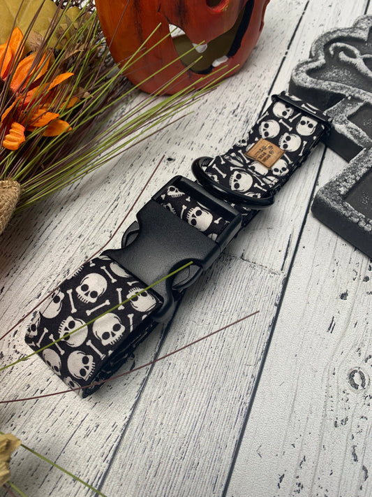 Spooky Skulls Collar