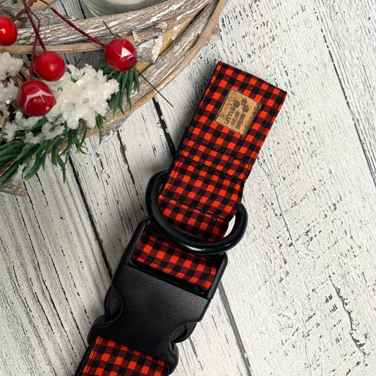 Spook's Cabin Plaid Collar