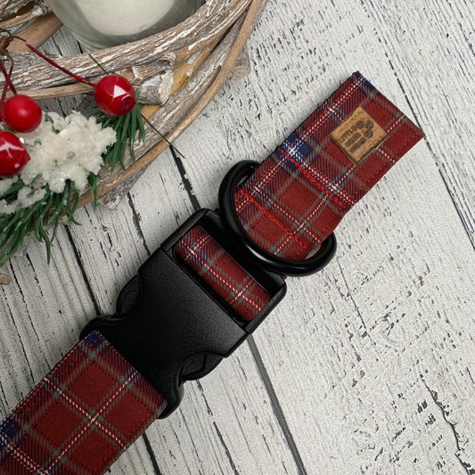 Skipper Seasonal Plaid Collar