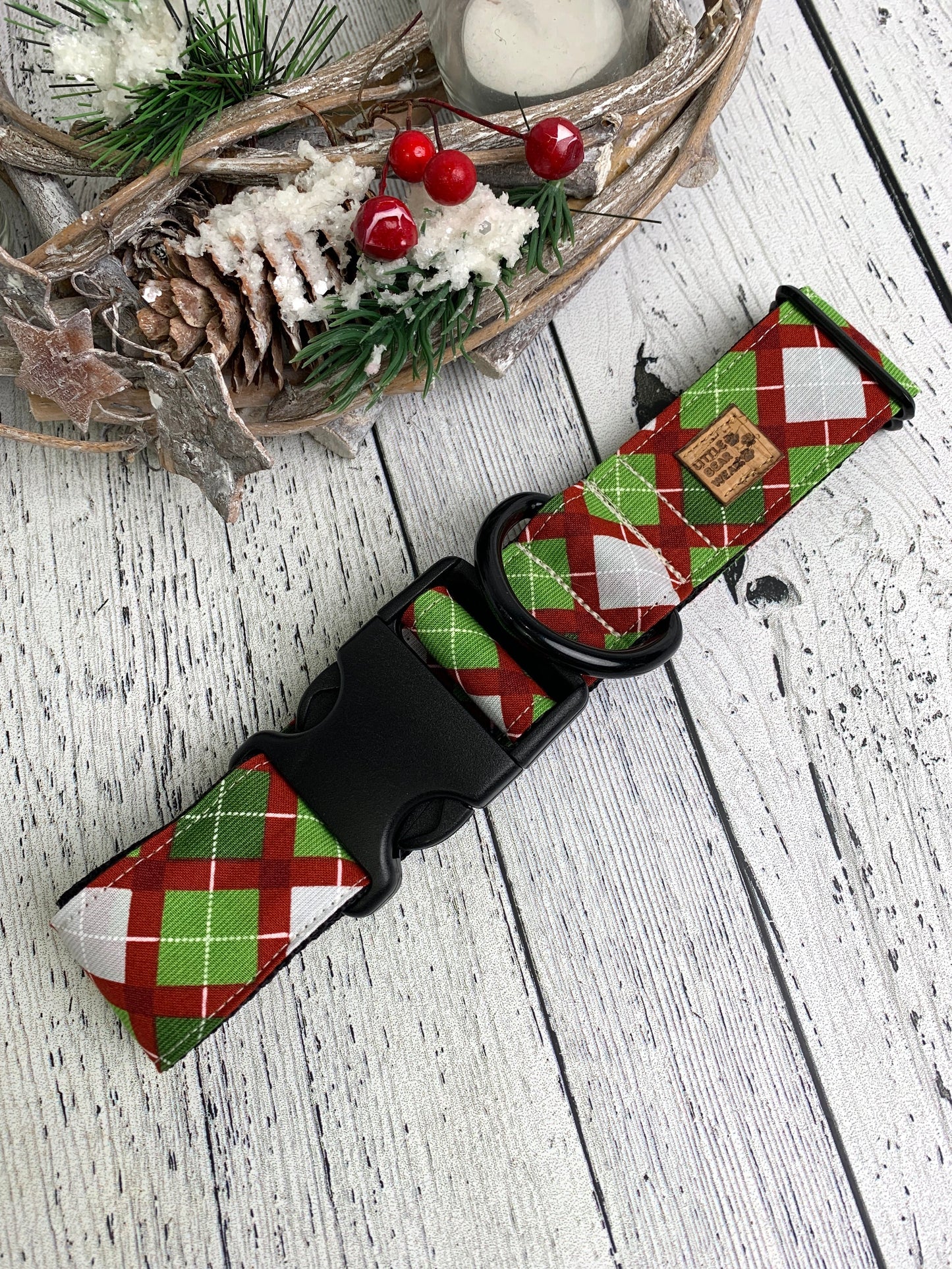 Santa's Workshop Collar